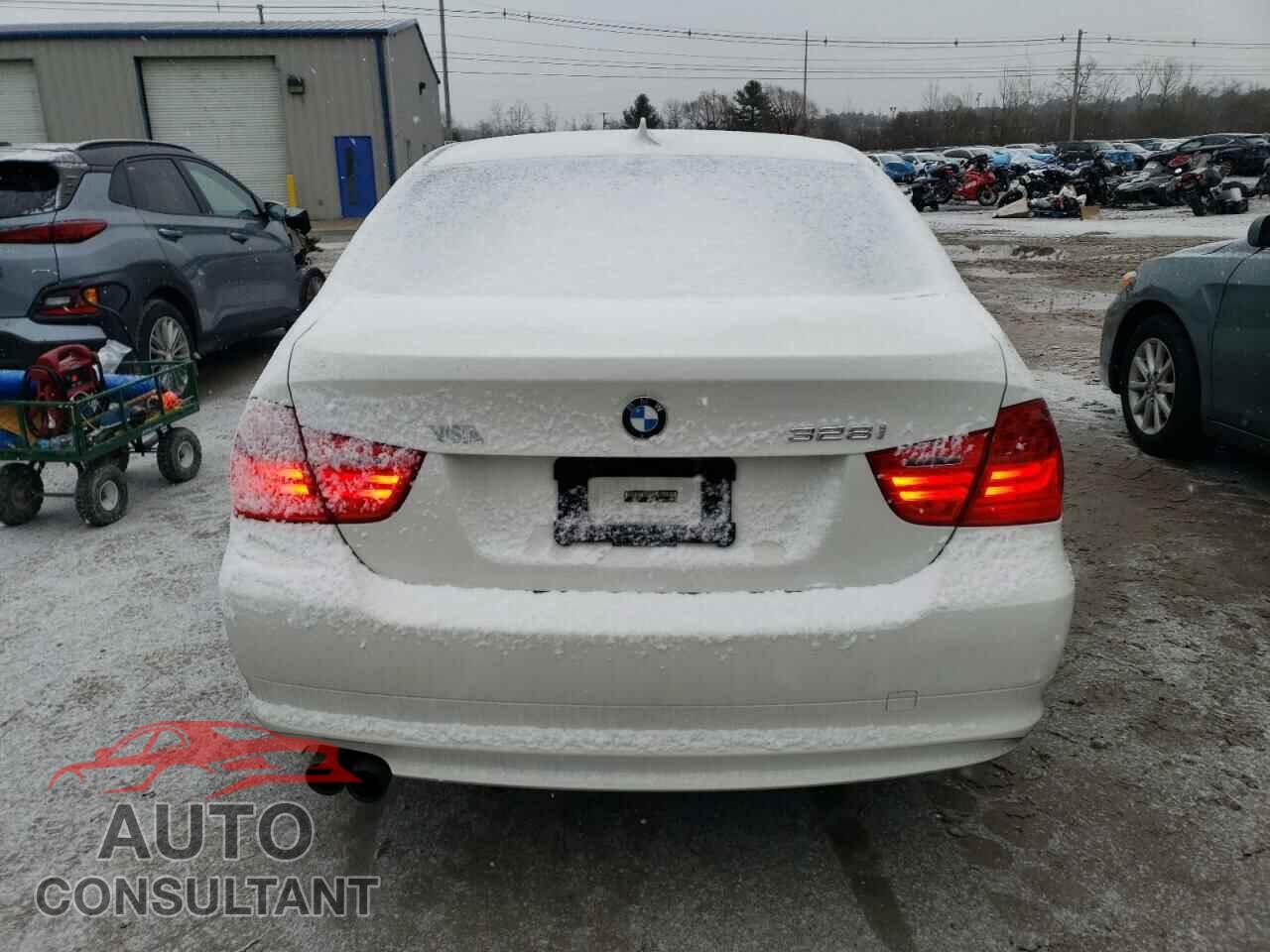 BMW 3 SERIES 2011 - WBAPH7C53BE461171