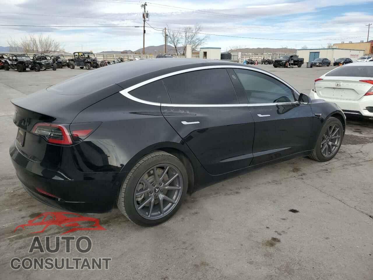 TESLA MODEL 3 2019 - 5YJ3E1EA8KF296864