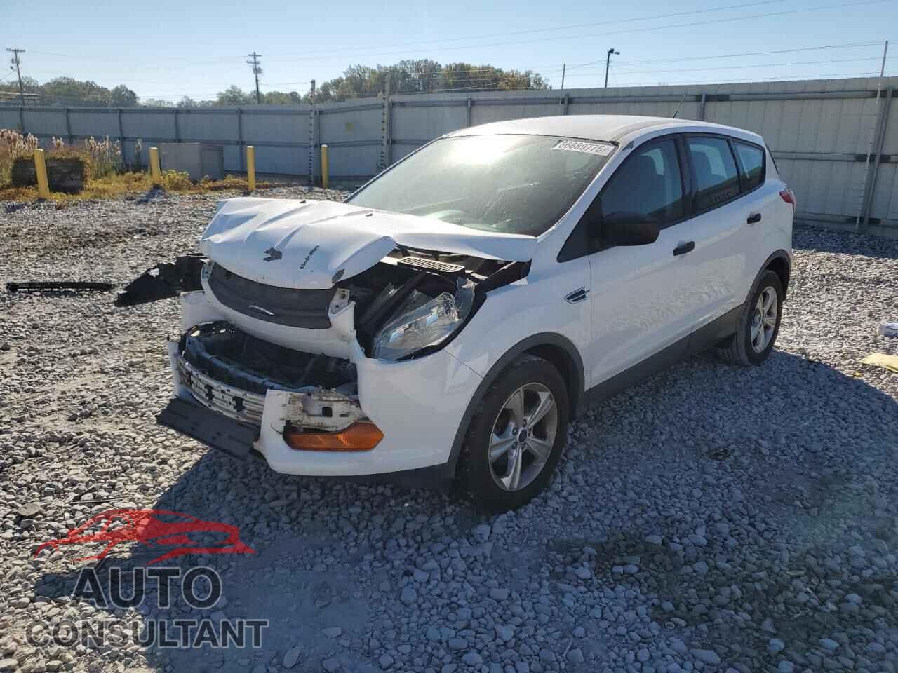 FORD ESCAPE 2016 - 1FMCU0F75GUB30201