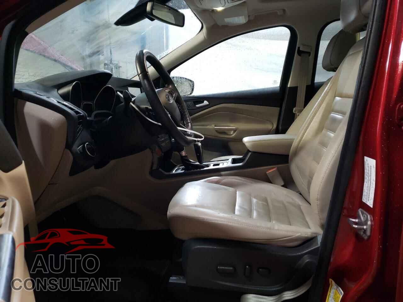 FORD ESCAPE 2017 - 1FMCU9JD1HUB05850
