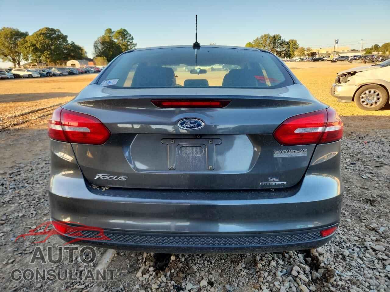FORD FOCUS 2015 - 1FADP3F26FL214799