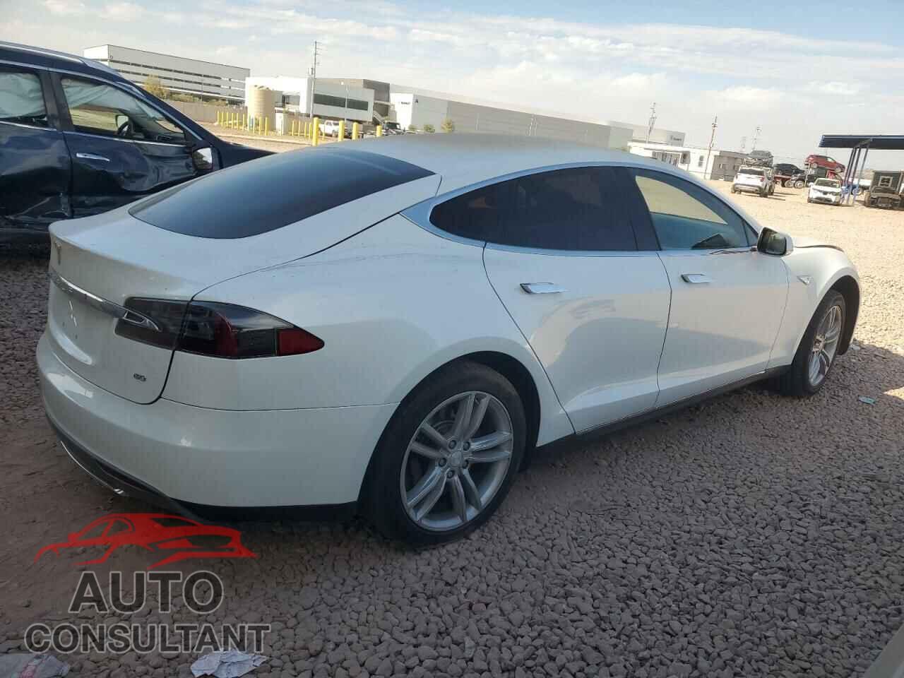 TESLA MODEL S 2013 - 5YJSA1AGXDFP09713