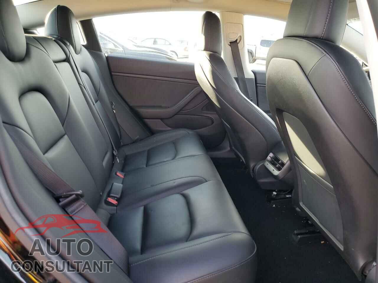 TESLA MODEL 3 2019 - 5YJ3E1EA9KF410158