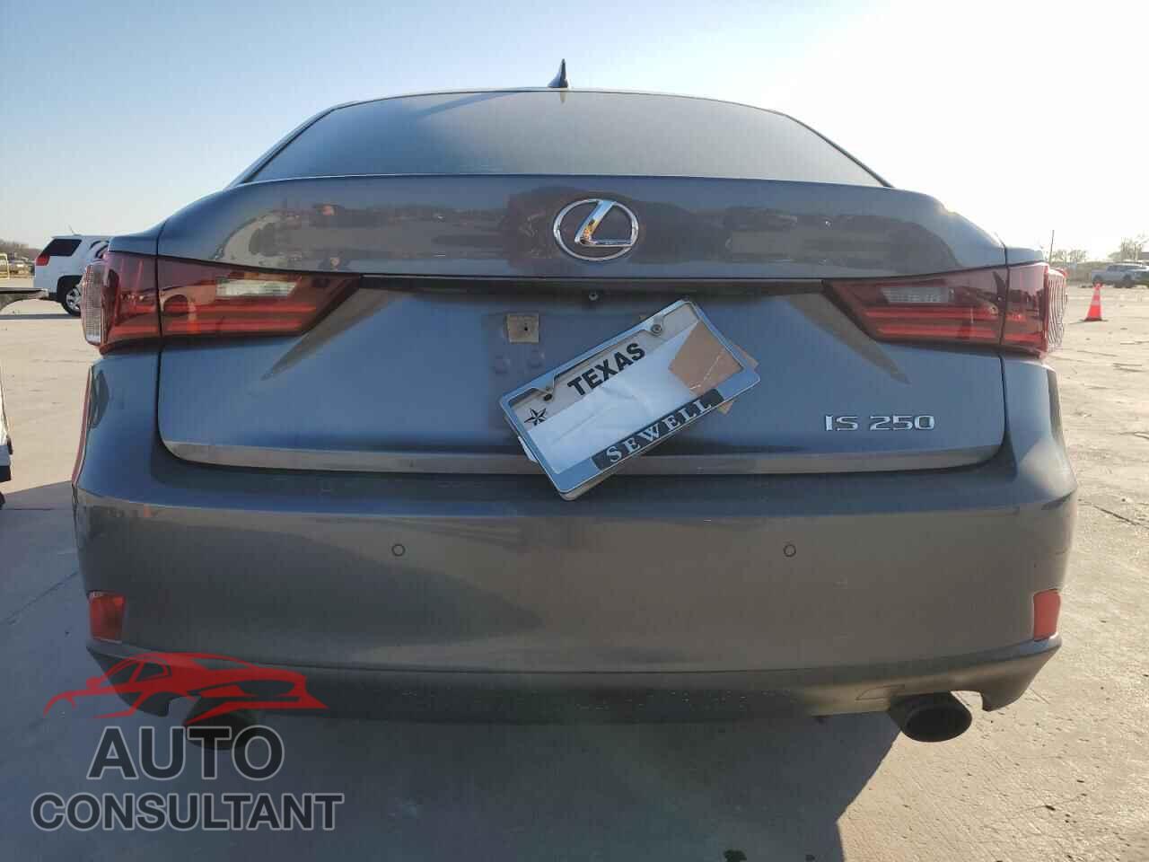 LEXUS IS 2014 - JTHBF1D24E5004375