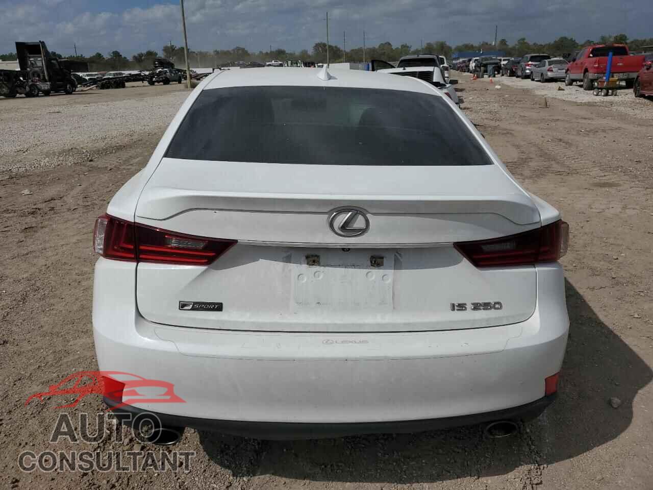 LEXUS IS 2015 - JTHBF1D2XF5081057