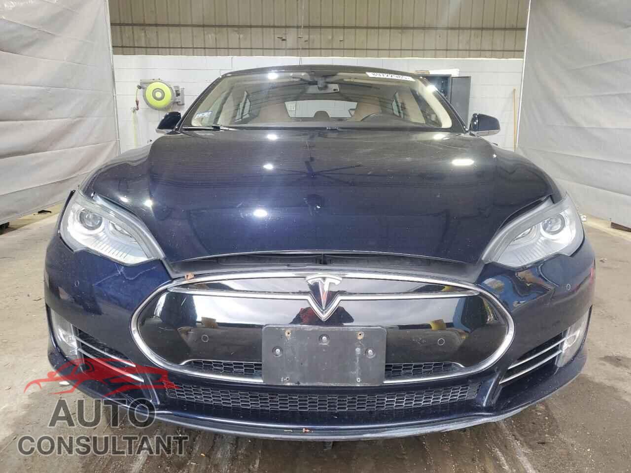 TESLA MODEL S 2014 - 5YJSA1H18EFP35102