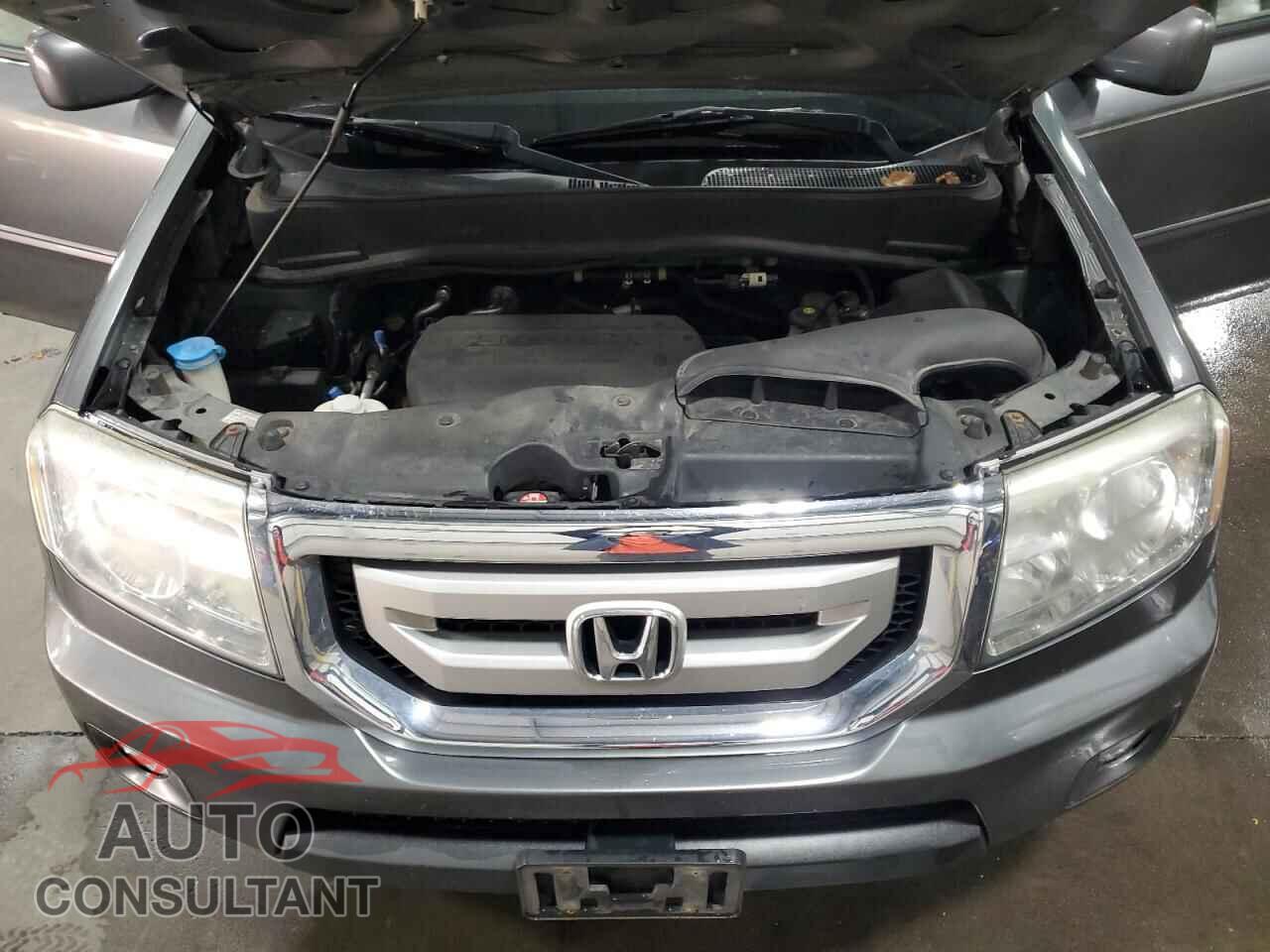 HONDA PILOT 2011 - 5FNYF4H5XBB016087