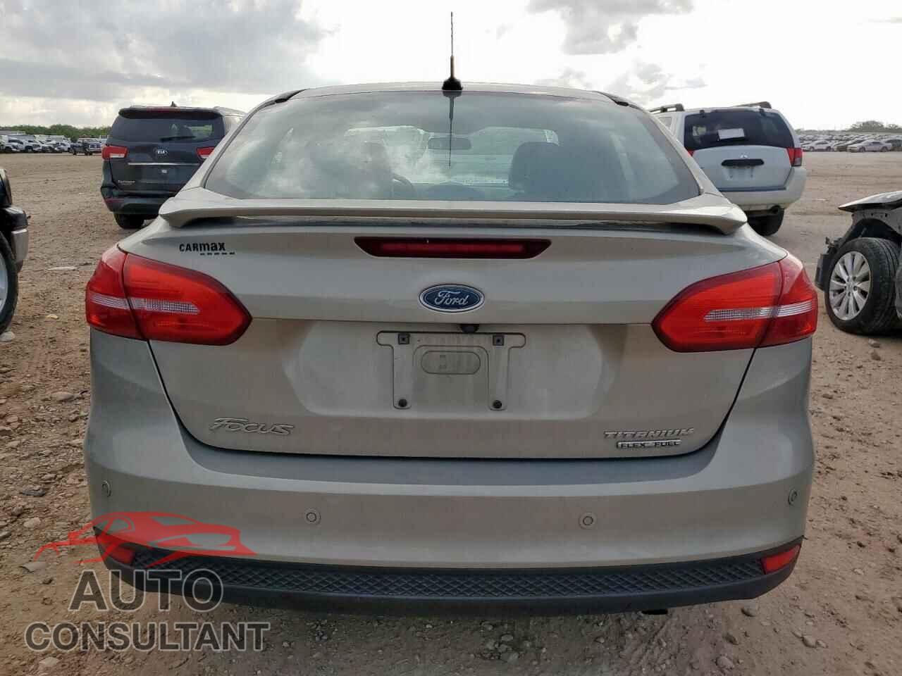 FORD FOCUS 2016 - 1FADP3J20GL314907