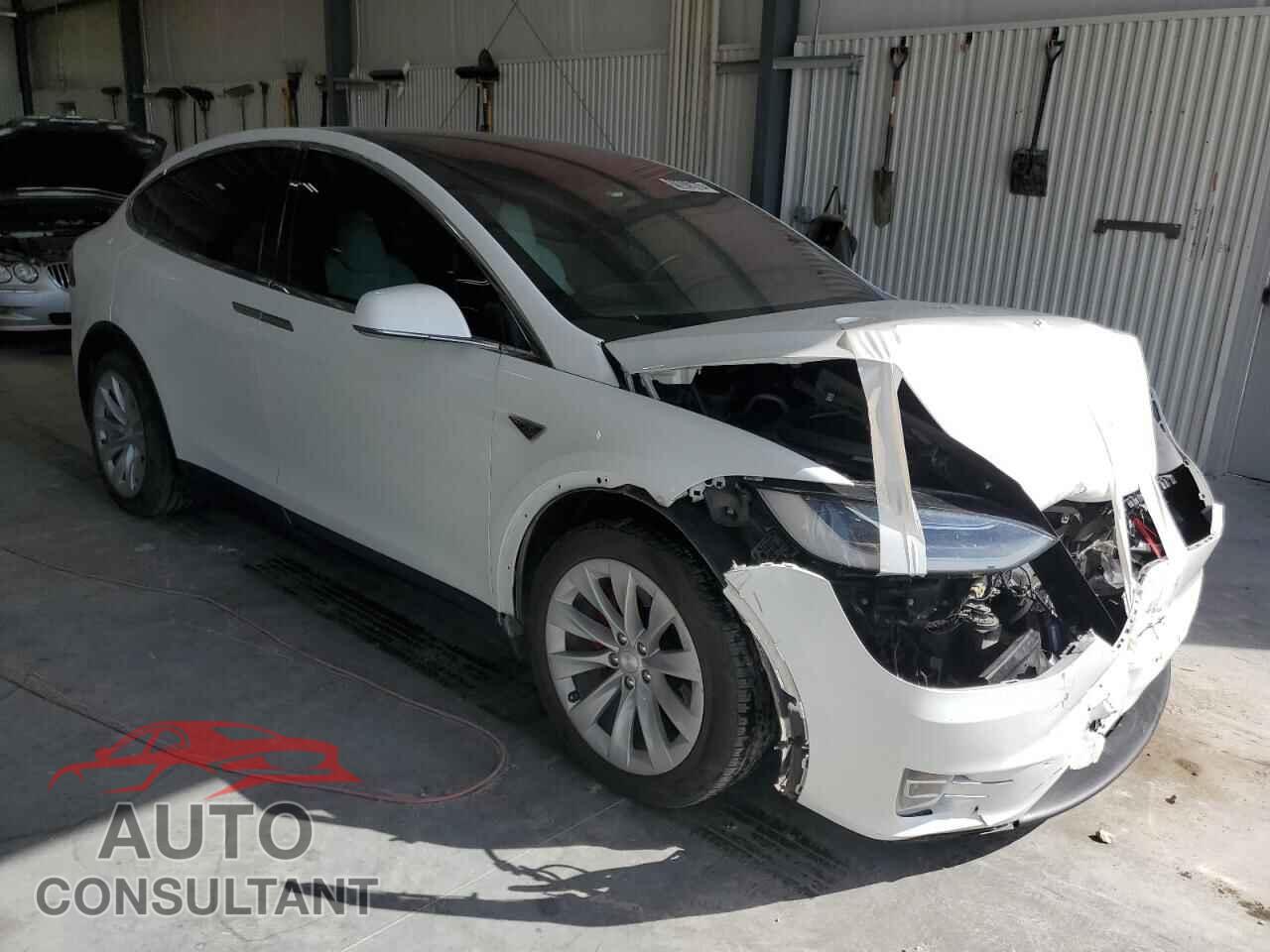 TESLA MODEL X 2016 - 5YJXCBE49GF016562