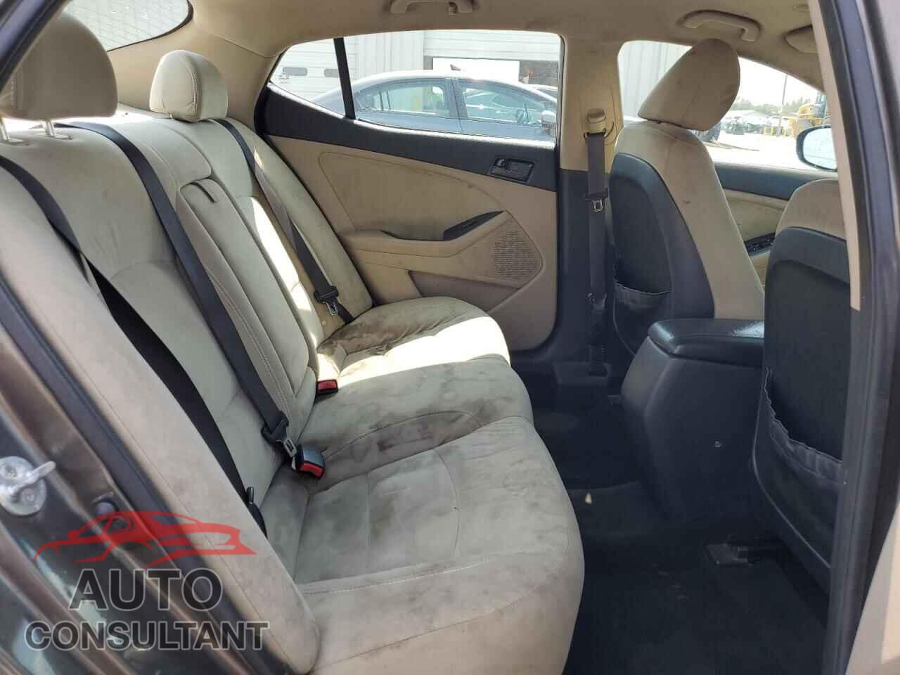 KIA OPTIMA 2012 - 5XXGM4A72CG019092