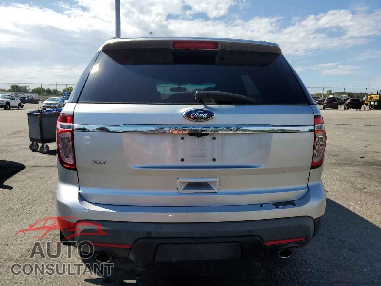 FORD EXPLORER 2013 - 1FM5K7D88DGC52175