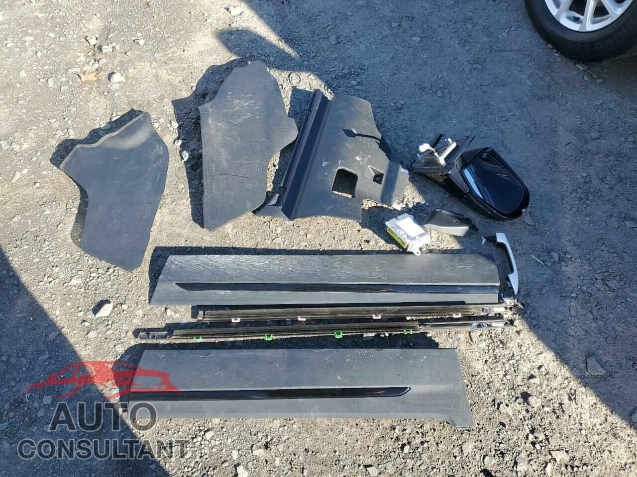 HONDA PILOT 2021 - 5FNYF6H75MB076522