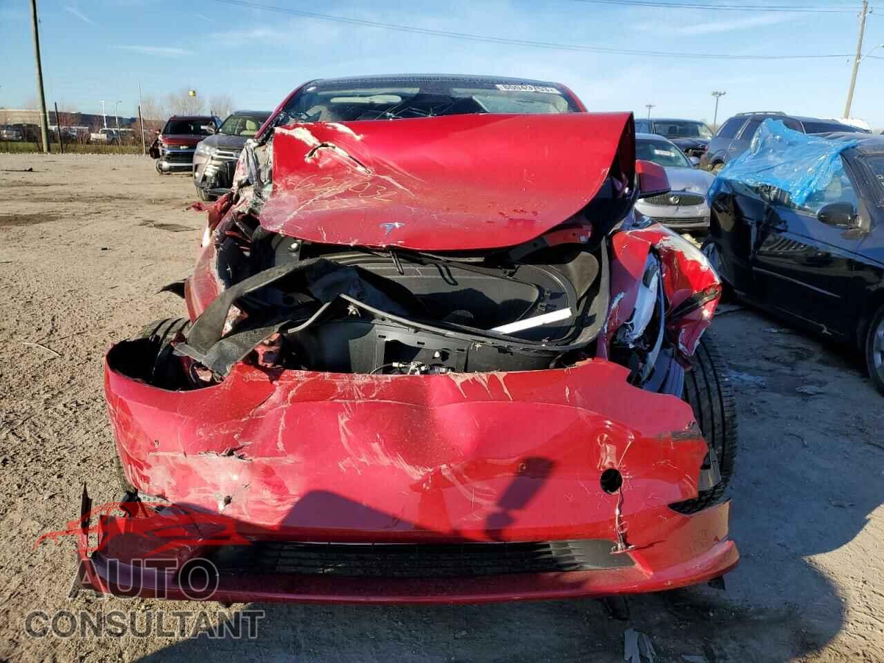 TESLA MODEL Y 2023 - 7SAYGDEE6PF626032