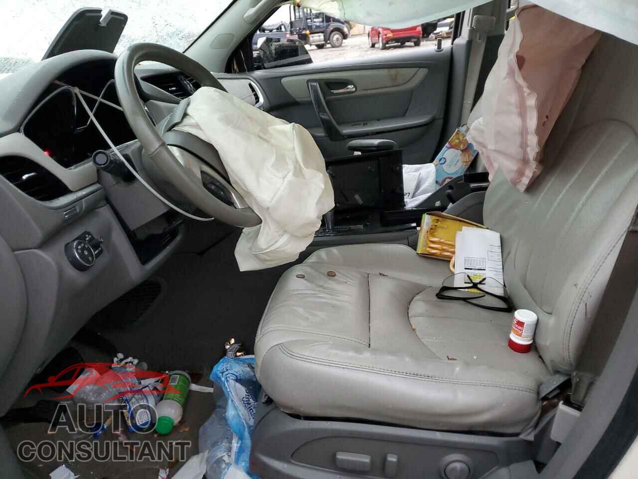 CHEVROLET TRAVERSE 2014 - 1GNKRJKD2EJ176996