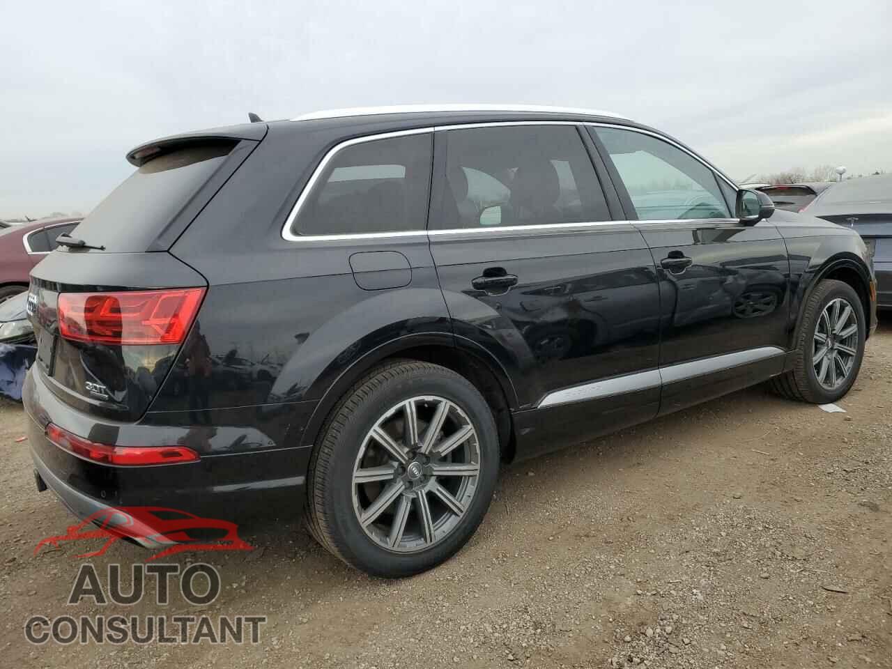 AUDI Q7 2017 - WA1LAAF70HD003421