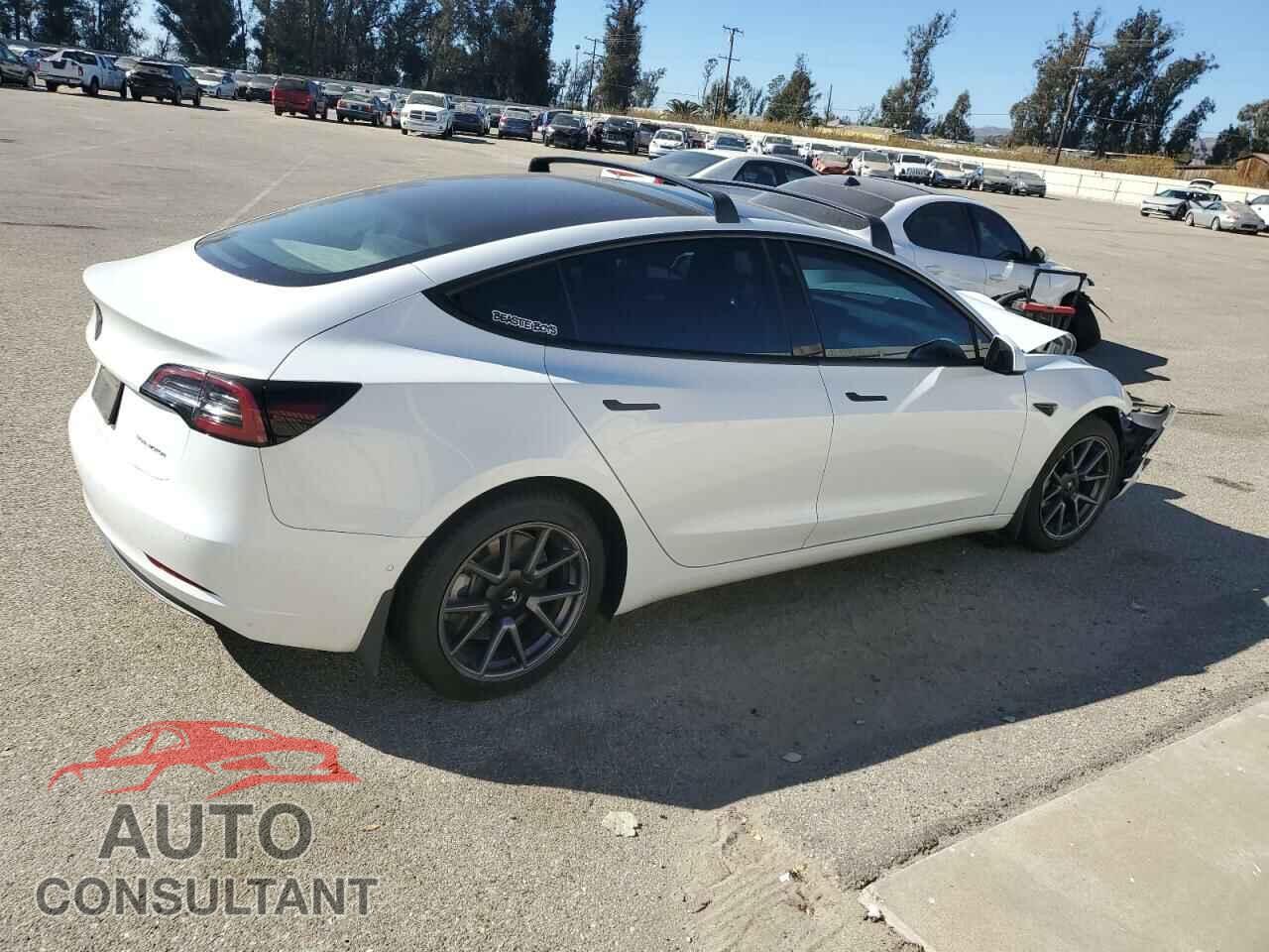 TESLA MODEL 3 2022 - 5YJ3E1EB0NF195475