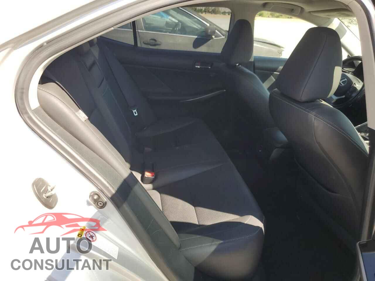 LEXUS IS 2015 - JTHBF1D29F5078554