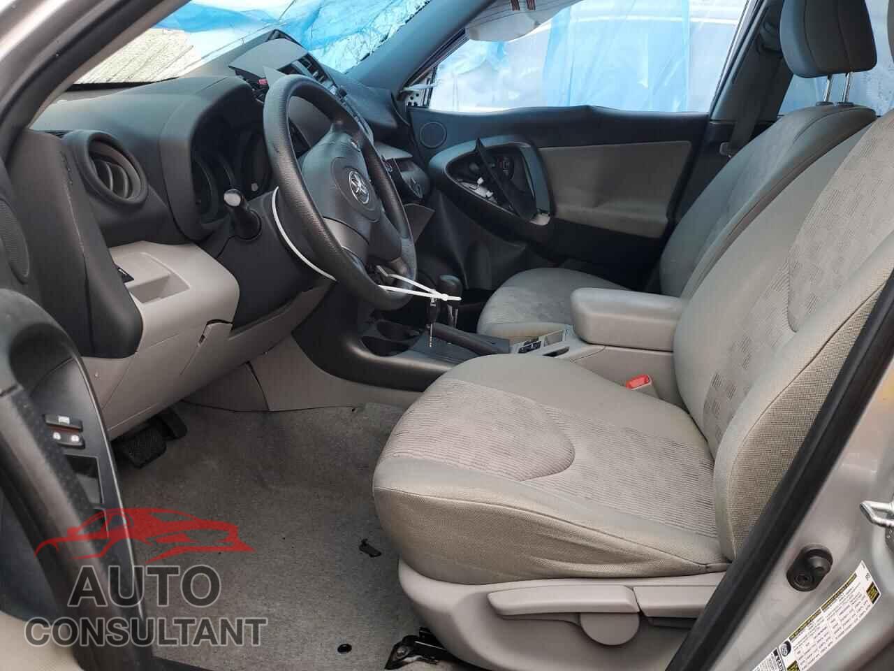 TOYOTA RAV4 2011 - 2T3BF4DV8BW095166