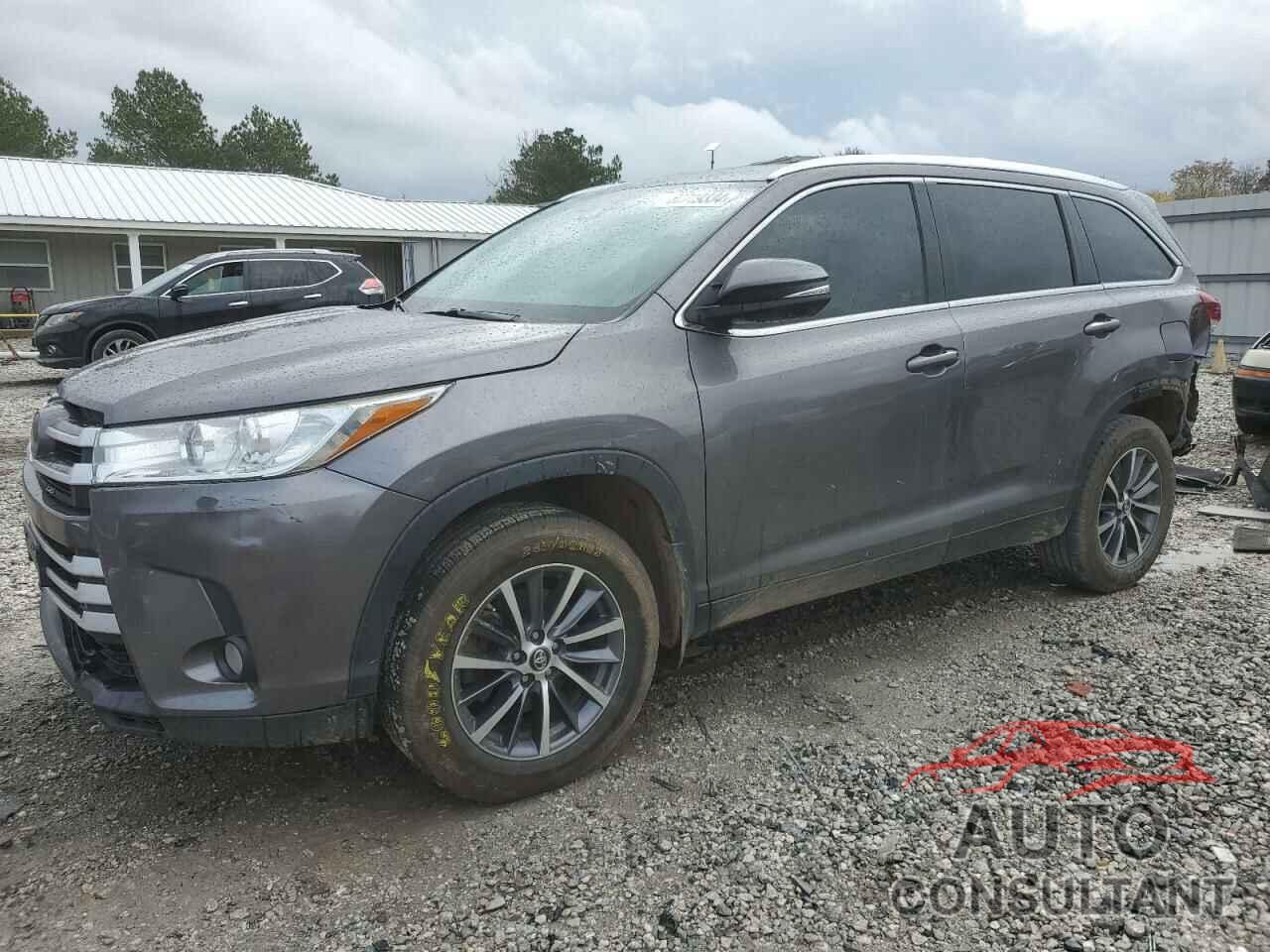 TOYOTA HIGHLANDER 2019 - 5TDKZRFH7KS551378