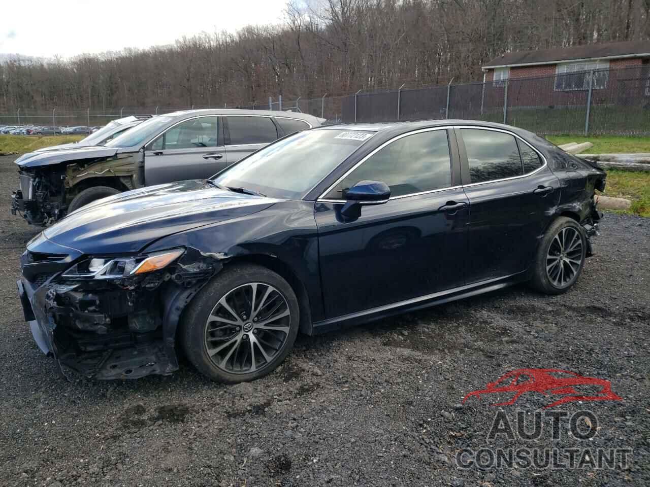 TOYOTA CAMRY 2018 - 4T1B11HK5JU626831