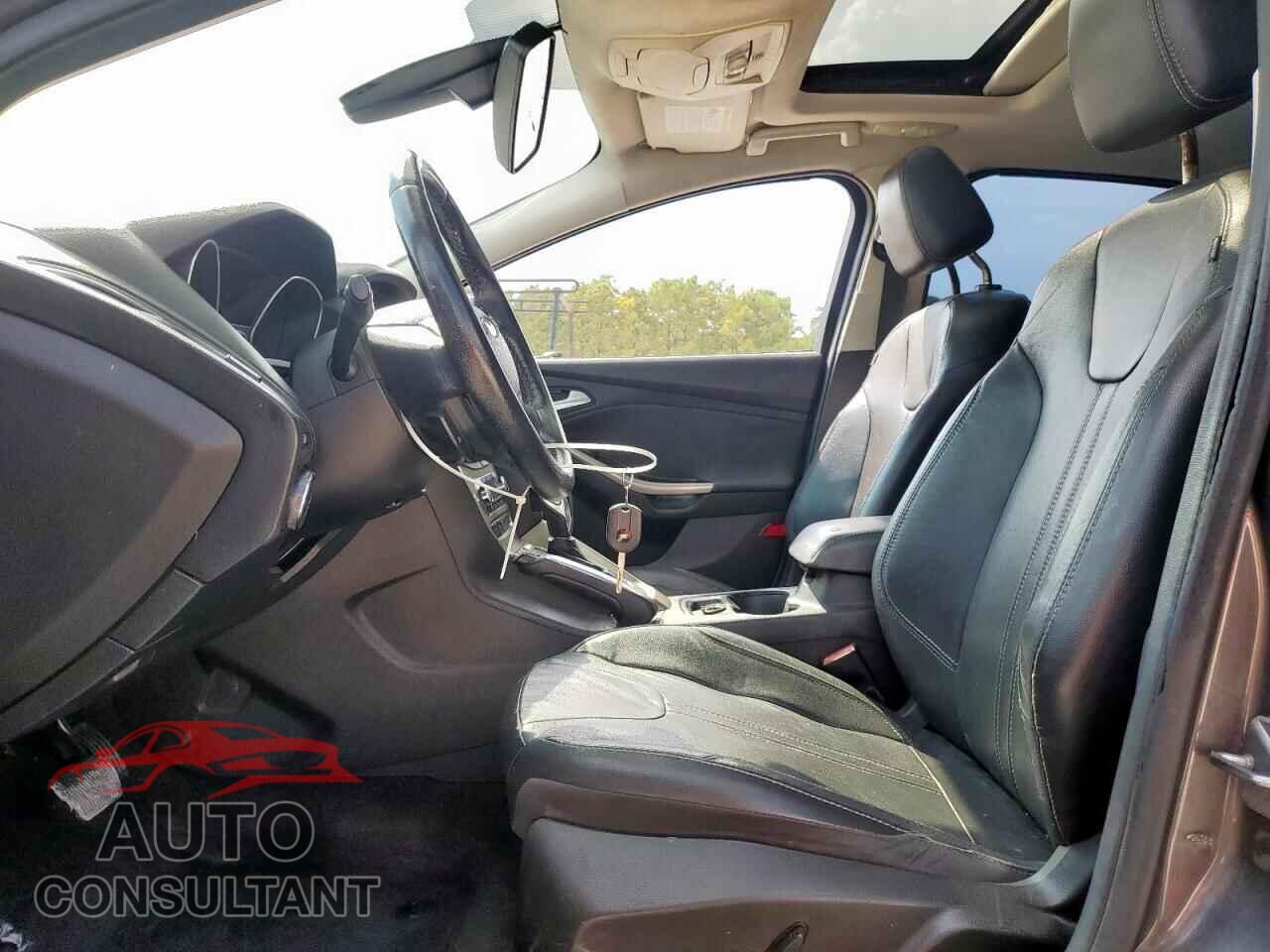 FORD FOCUS 2012 - 1FAHP3M2XCL357464
