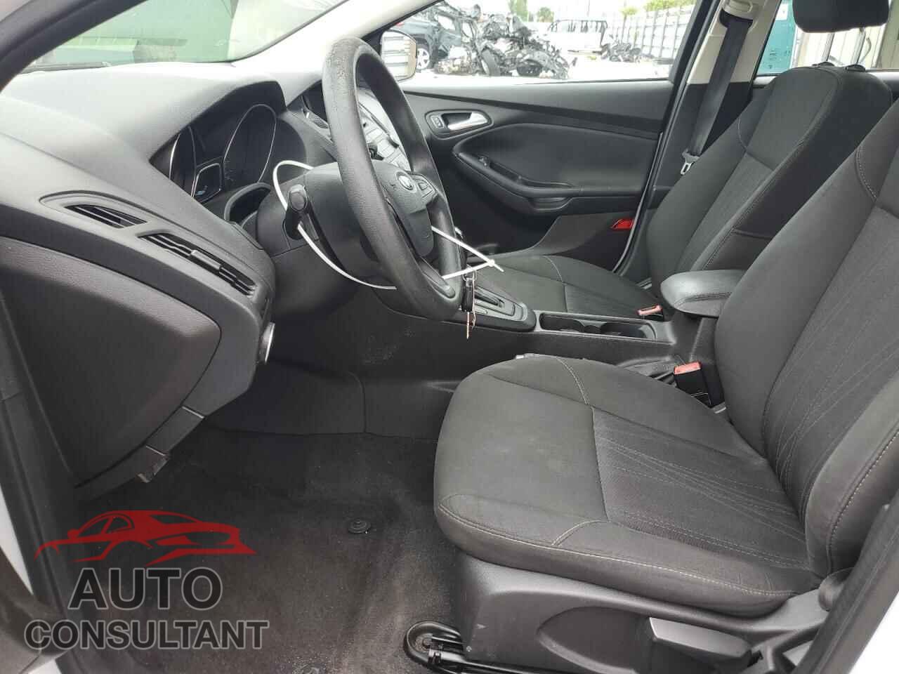 FORD FOCUS 2016 - 1FADP3FE6GL371308
