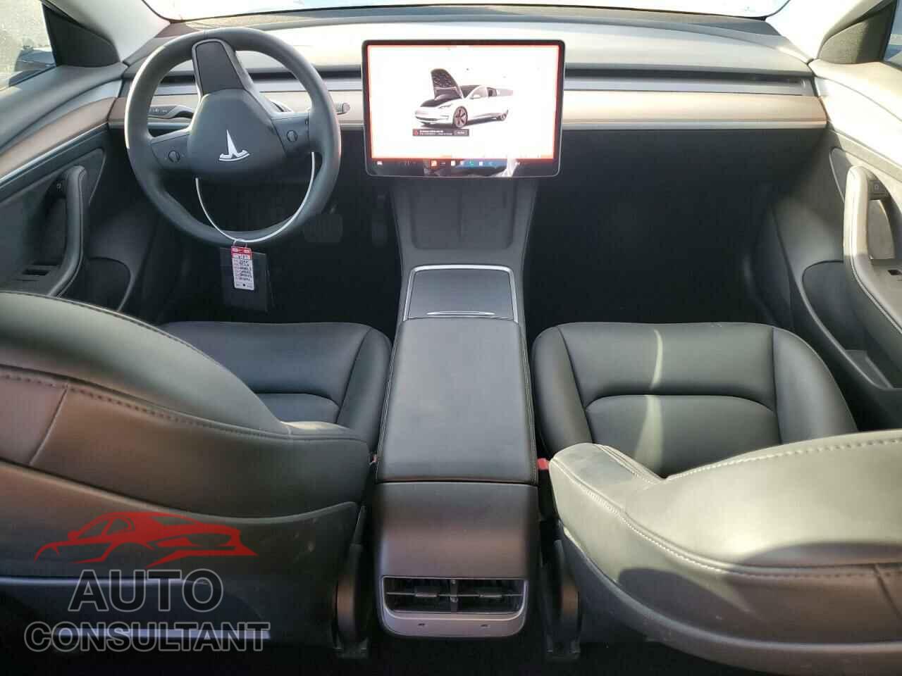 TESLA MODEL 3 2022 - 5YJ3E1EB7NF166877