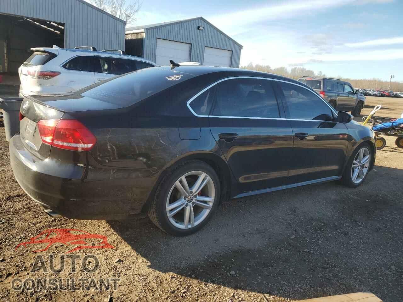 VOLKSWAGEN PASSAT 2012 - 1VWBM7A39CC044805