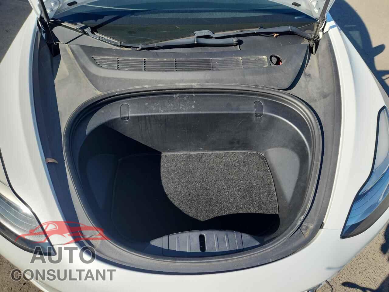 TESLA MODEL 3 2018 - 5YJ3E1EB7JF108634
