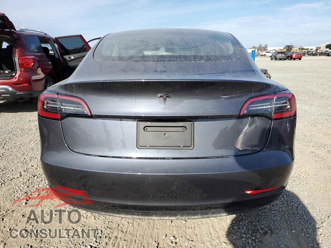 TESLA MODEL 3 2023 - 5YJ3E1EAXPF403873