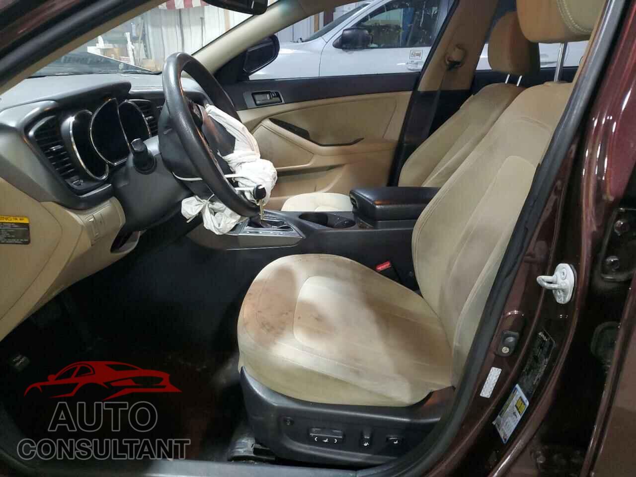 KIA OPTIMA 2011 - KNAGM4A76B5134956