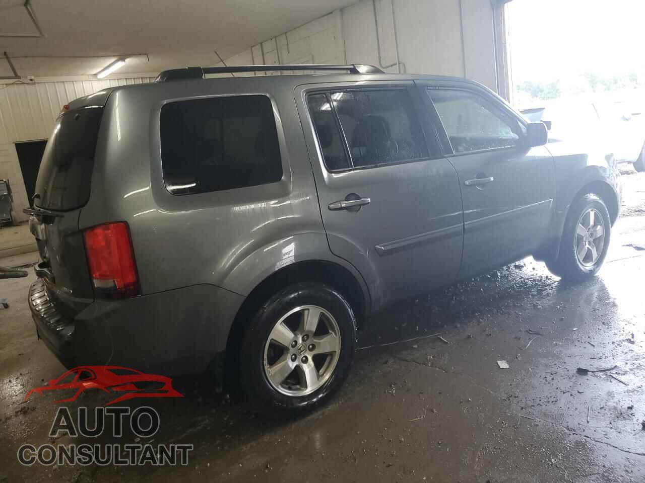 HONDA PILOT 2010 - 5FNYF4H47AB032320