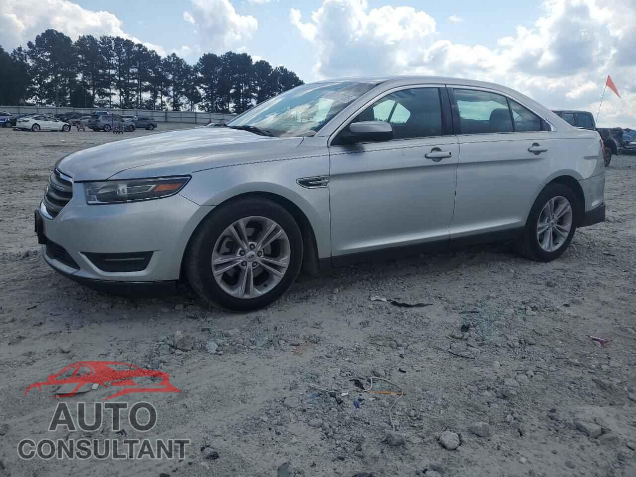 FORD TAURUS 2015 - 1FAHP2E95FG136048