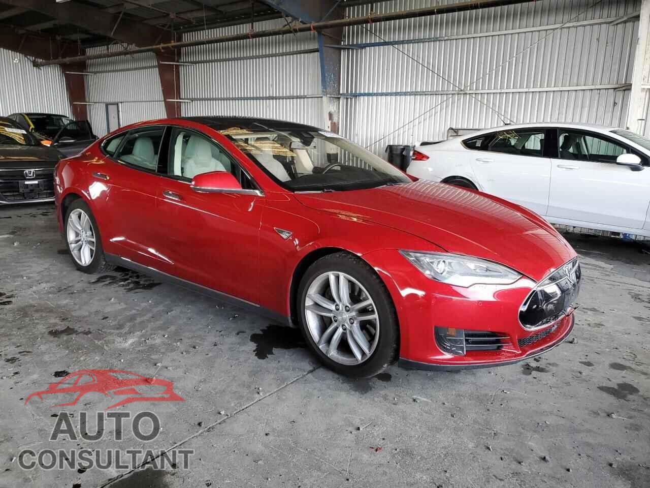 TESLA MODEL S 2015 - 5YJSA1S21FF090859