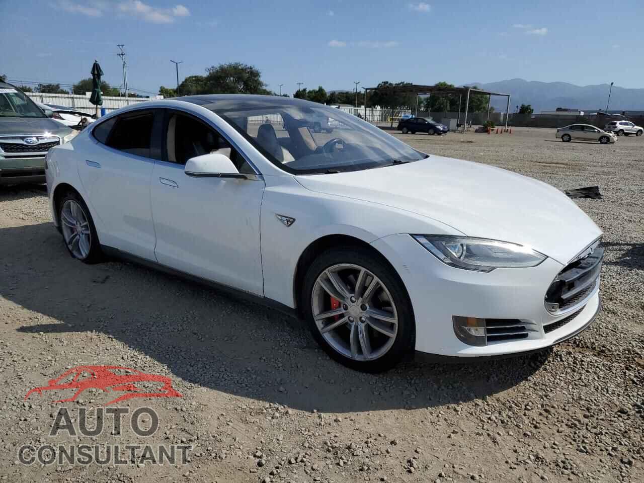 TESLA MODEL S 2013 - 5YJSA1DP6DFP10837