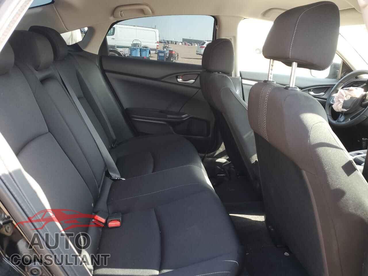 HONDA CIVIC 2017 - 2HGFC2F58HH015564