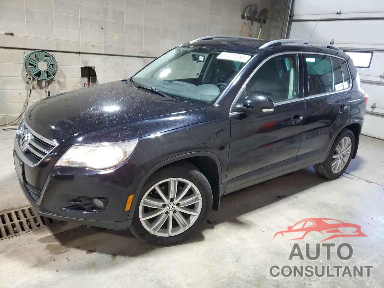 VOLKSWAGEN TIGUAN 2011 - WVGBV7AX9BW552610