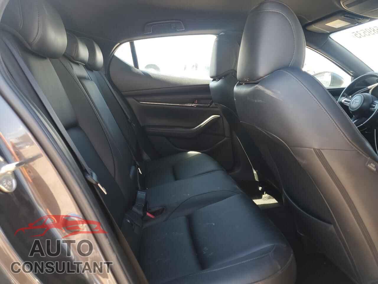 MAZDA 3 2019 - JM1BPAJM5K1129022