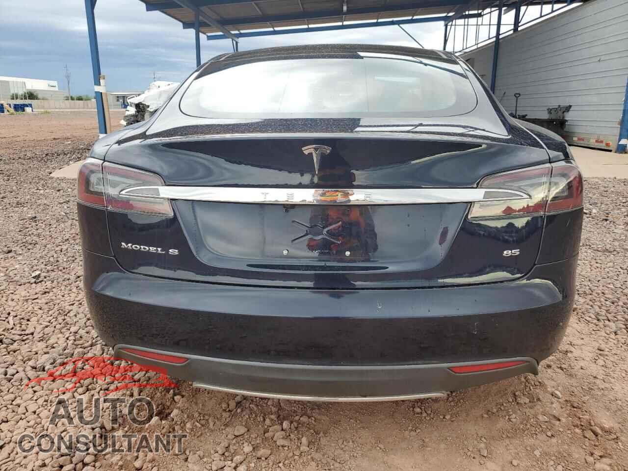 TESLA MODEL S 2013 - 5YJSA1DN9DFP27565