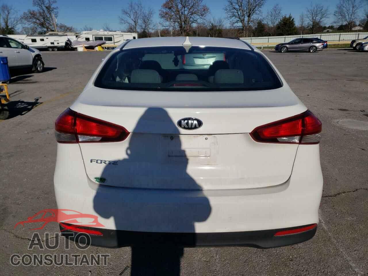 KIA FORTE 2017 - 3KPFK4A75HE030024