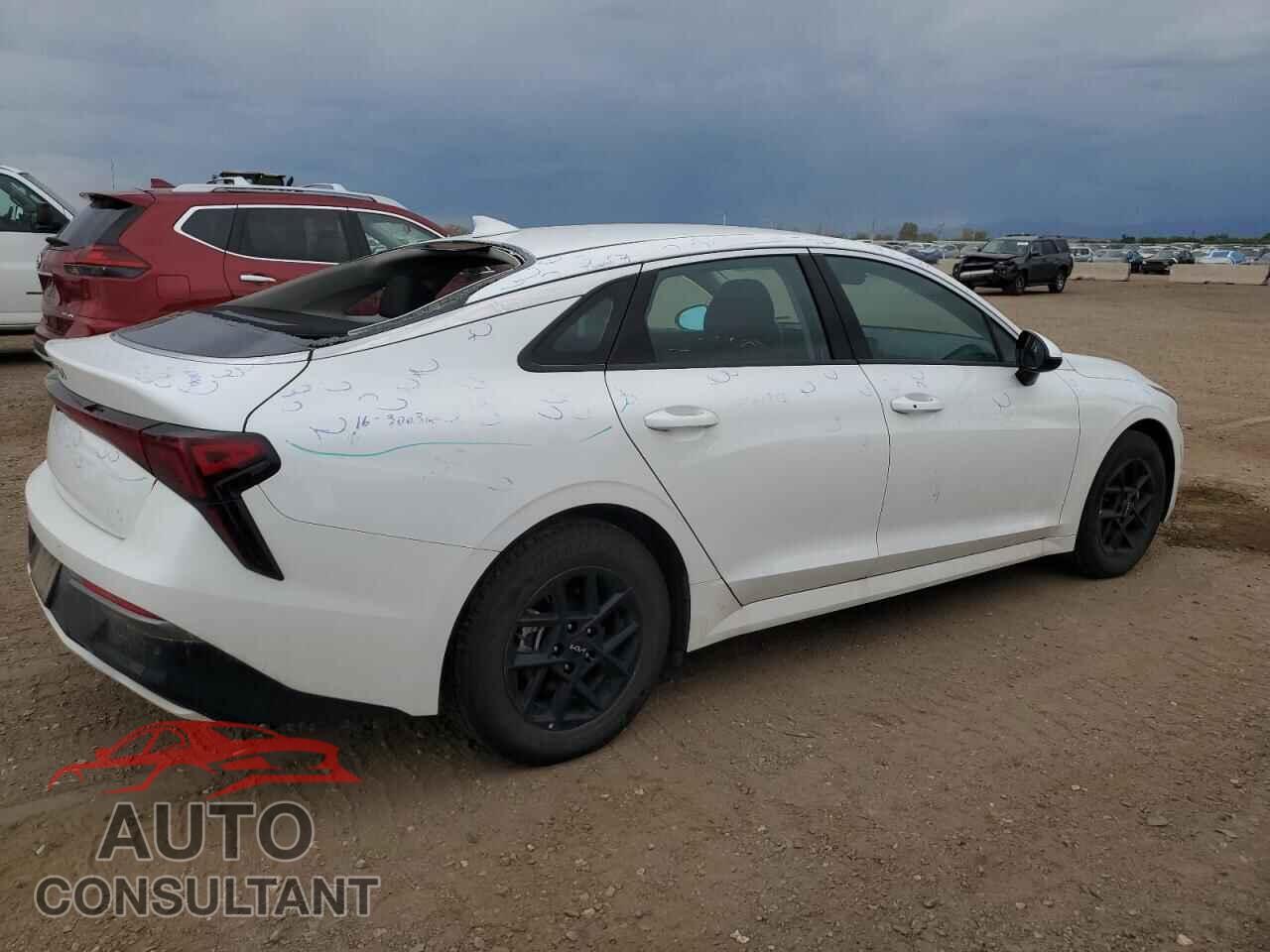 KIA K5 2025 - KNAG24J75S5290444