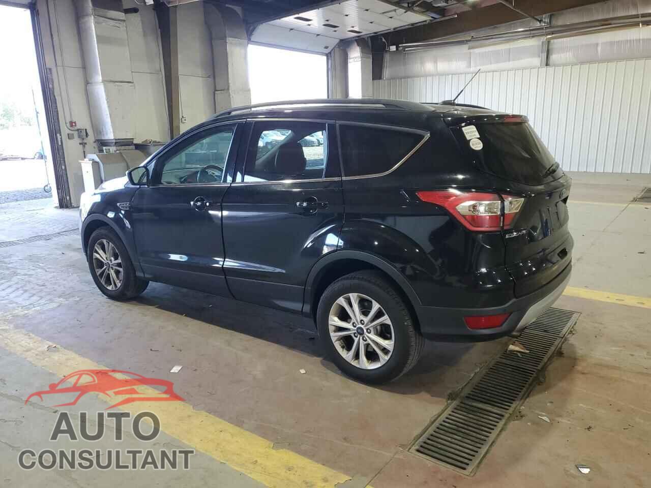 FORD ESCAPE 2017 - 1FMCU9GD9HUE41897