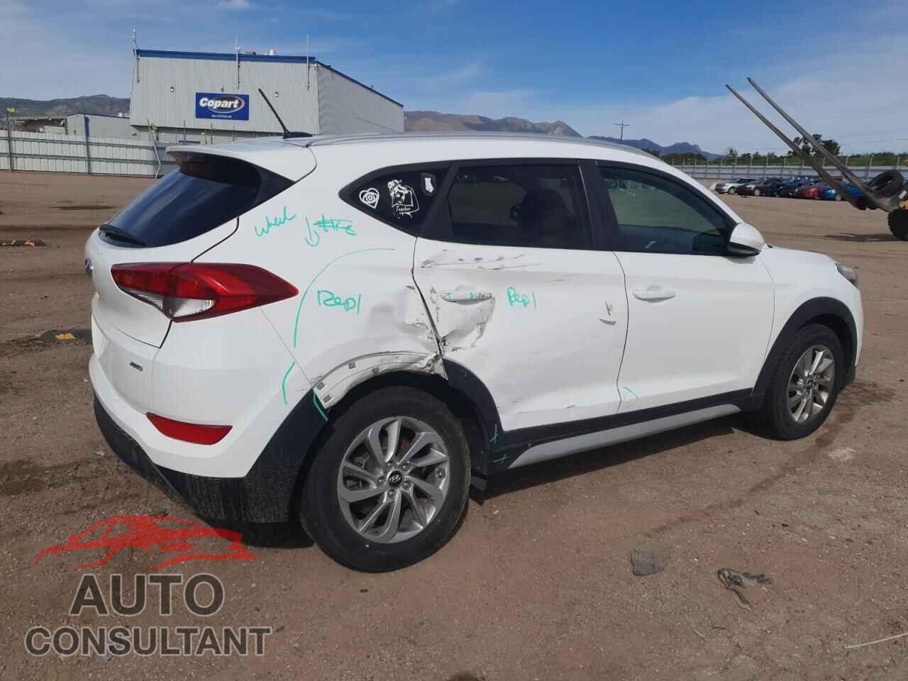 HYUNDAI TUCSON 2017 - KM8J3CA40HU511559