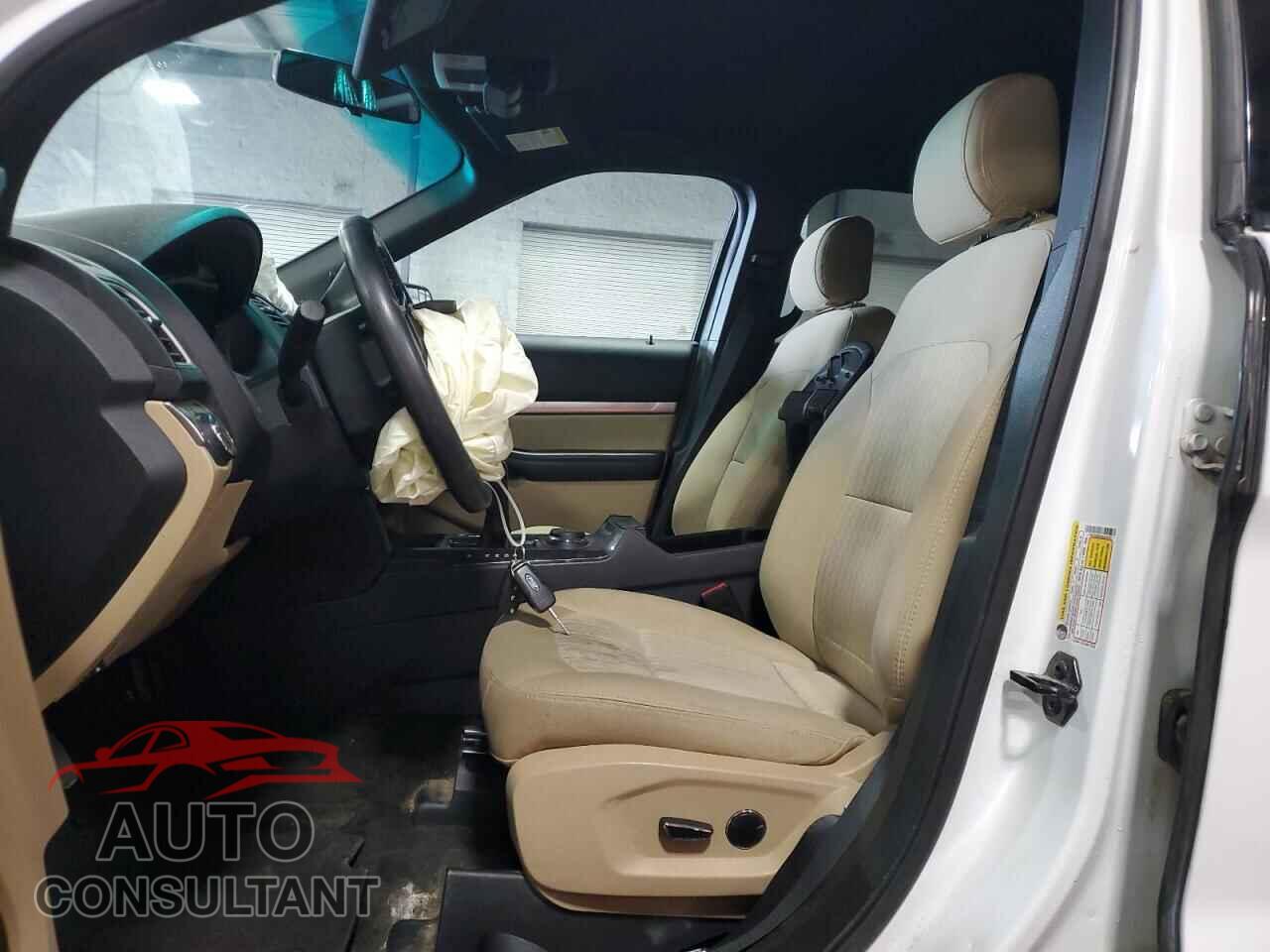 FORD EXPLORER 2017 - 1FM5K8B8XHGA44927