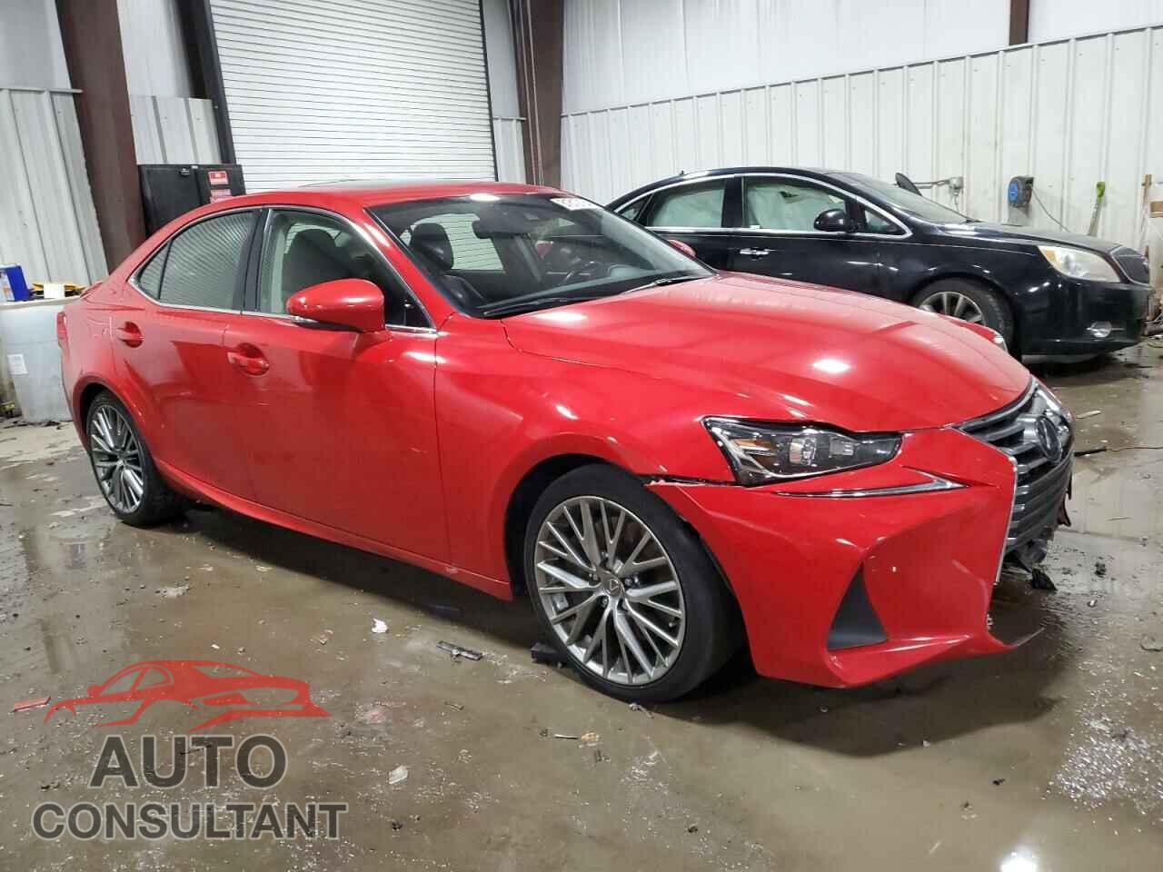 LEXUS IS 2018 - JTHC81D23J5033052