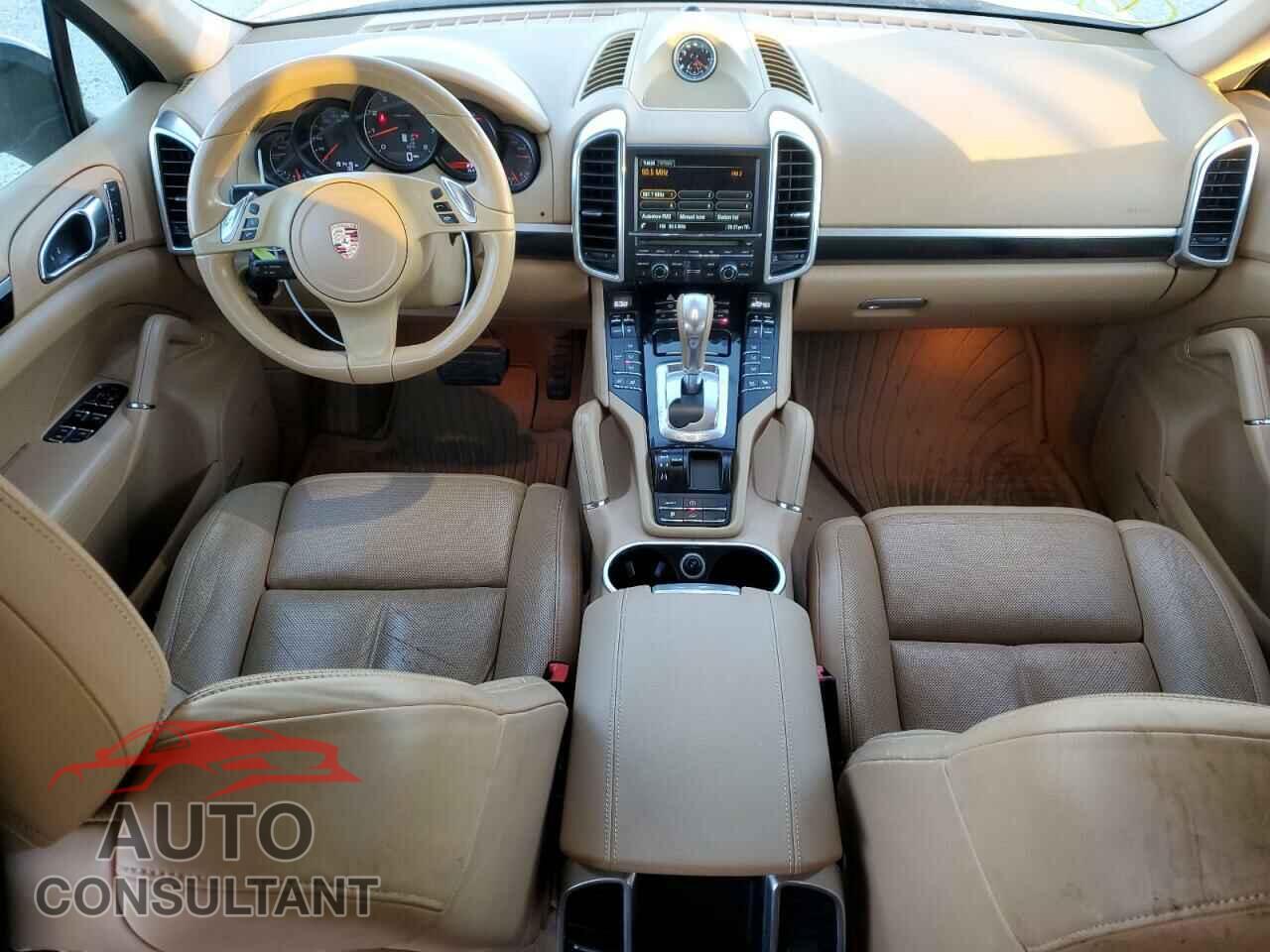 PORSCHE CAYENNE 2013 - WP1AA2A2XDLA10874