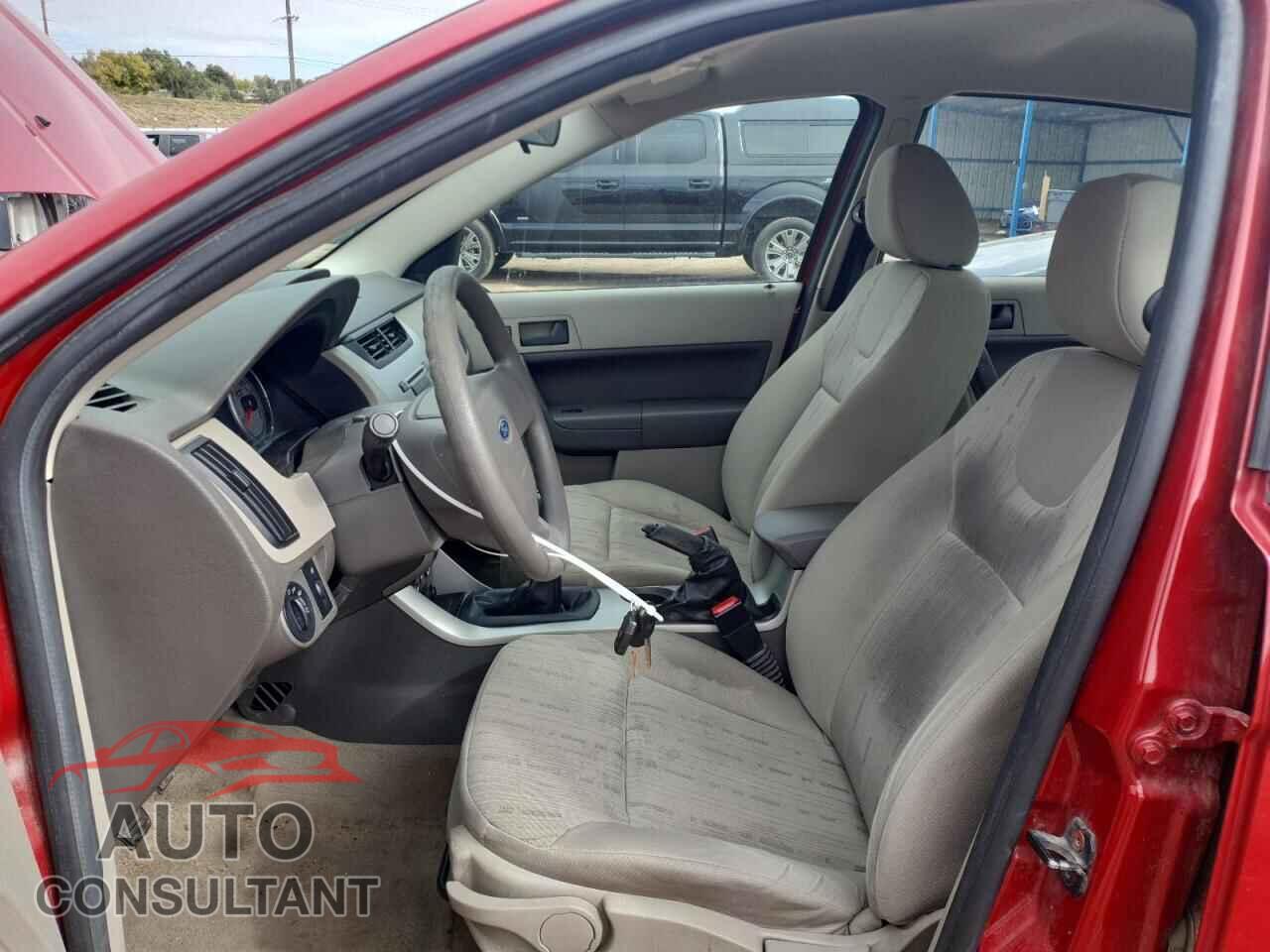 FORD FOCUS 2009 - 1FAHP35N79W111570
