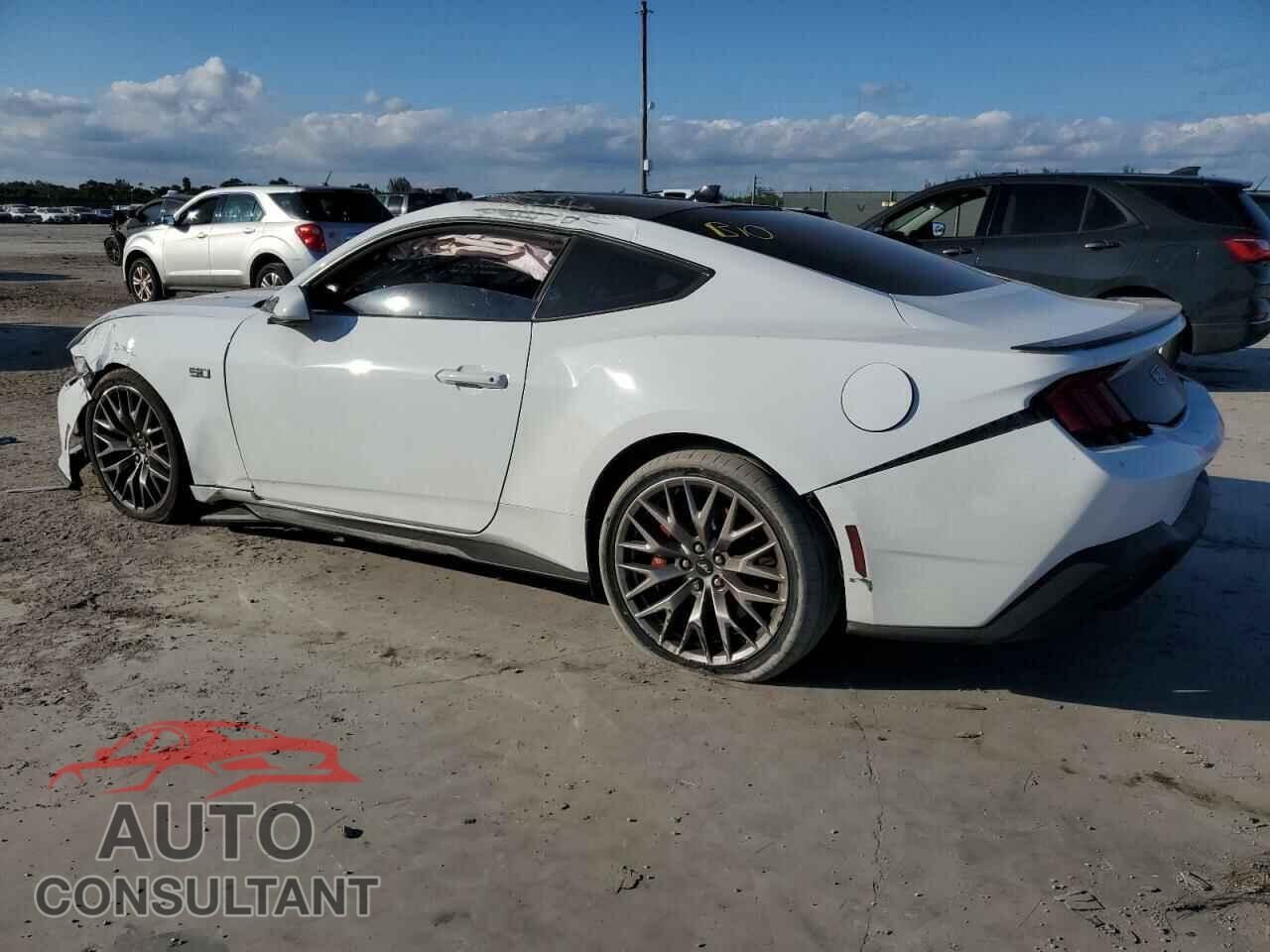FORD MUSTANG 2024 - 1FA6P8CF8R5428246