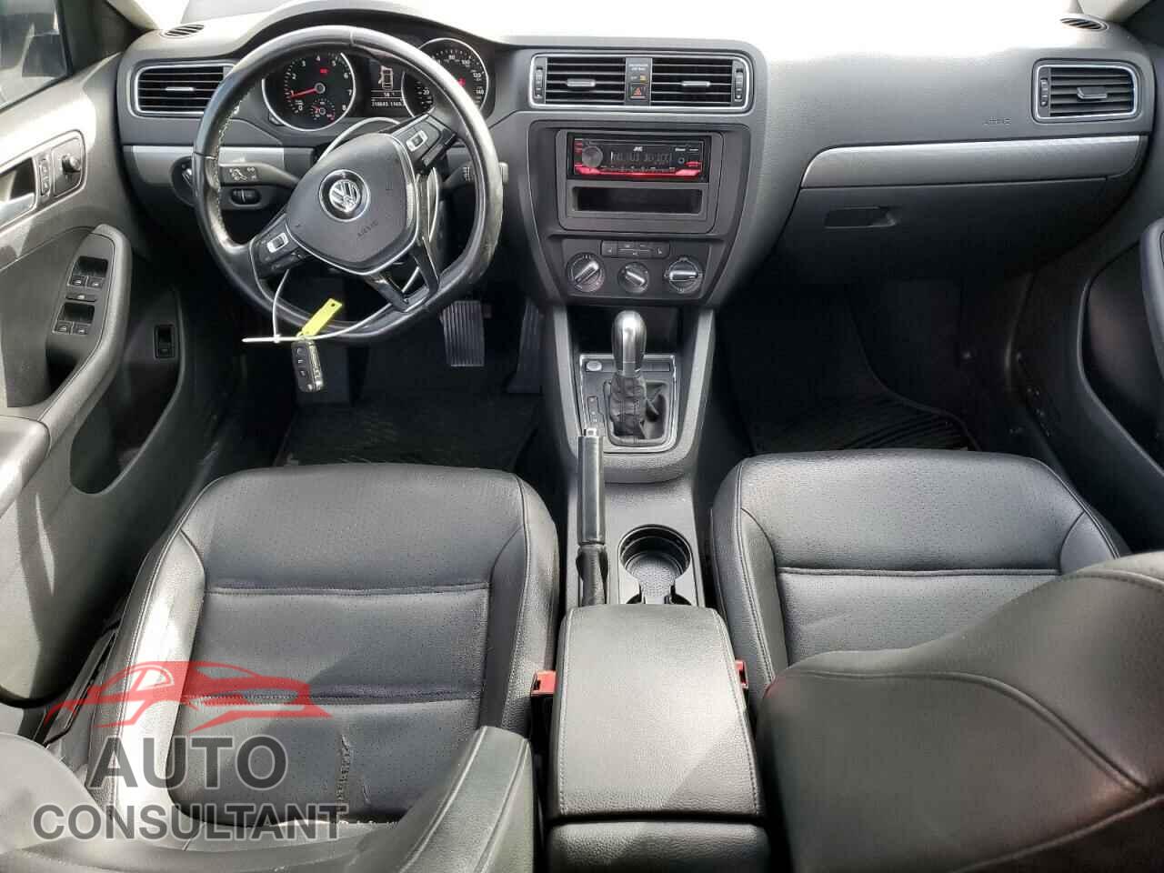 VOLKSWAGEN JETTA 2017 - 3VWDB7AJ8HM203204