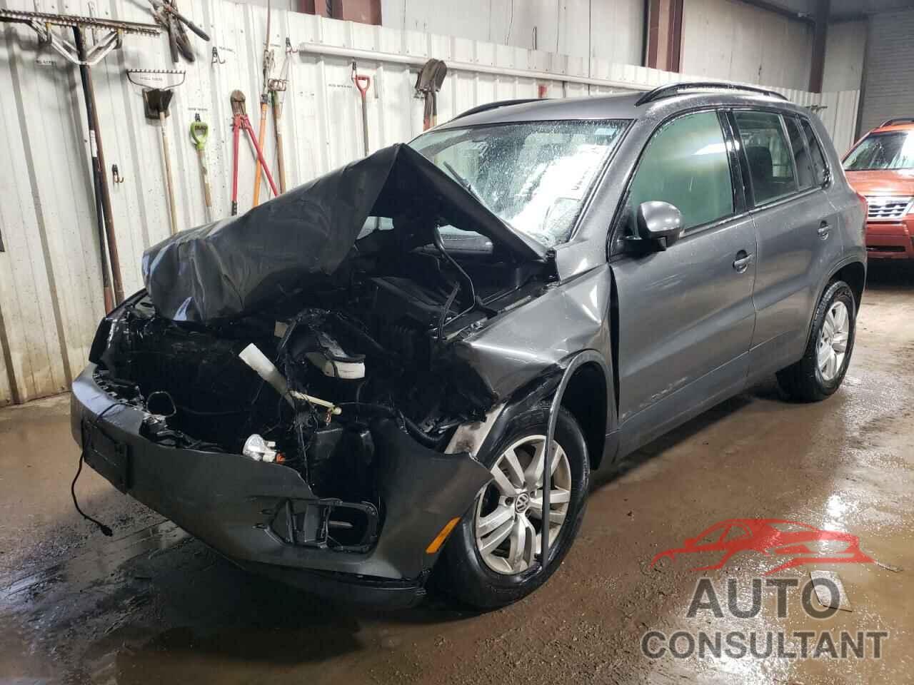 VOLKSWAGEN TIGUAN 2016 - WVGAV7AX0GW616391